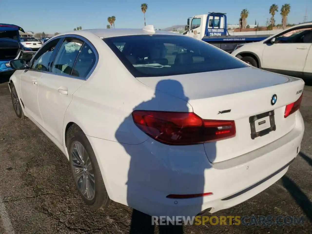 3 Photograph of a damaged car WBAJA7C54KWW01524 BMW 5 SERIES 2019