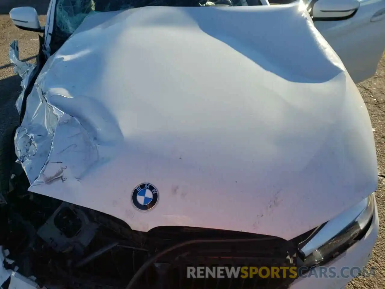 7 Photograph of a damaged car WBAJA7C54KWW01524 BMW 5 SERIES 2019