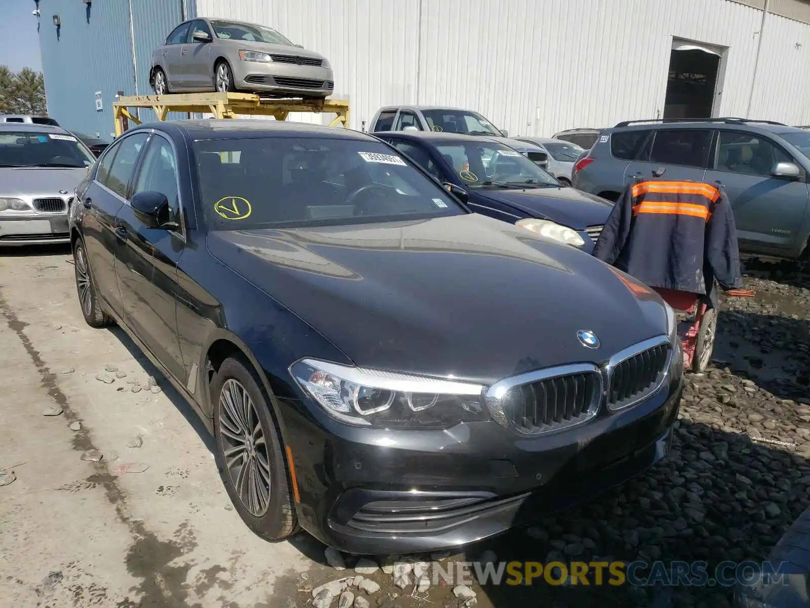 1 Photograph of a damaged car WBAJA7C54KWW07016 BMW 5 SERIES 2019