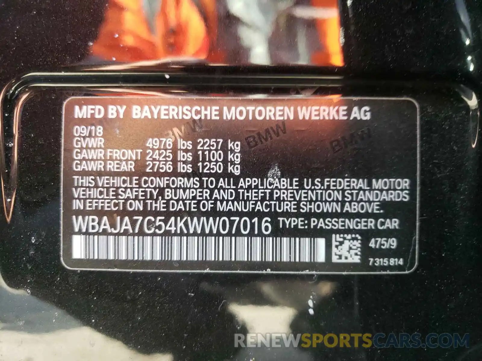 10 Photograph of a damaged car WBAJA7C54KWW07016 BMW 5 SERIES 2019