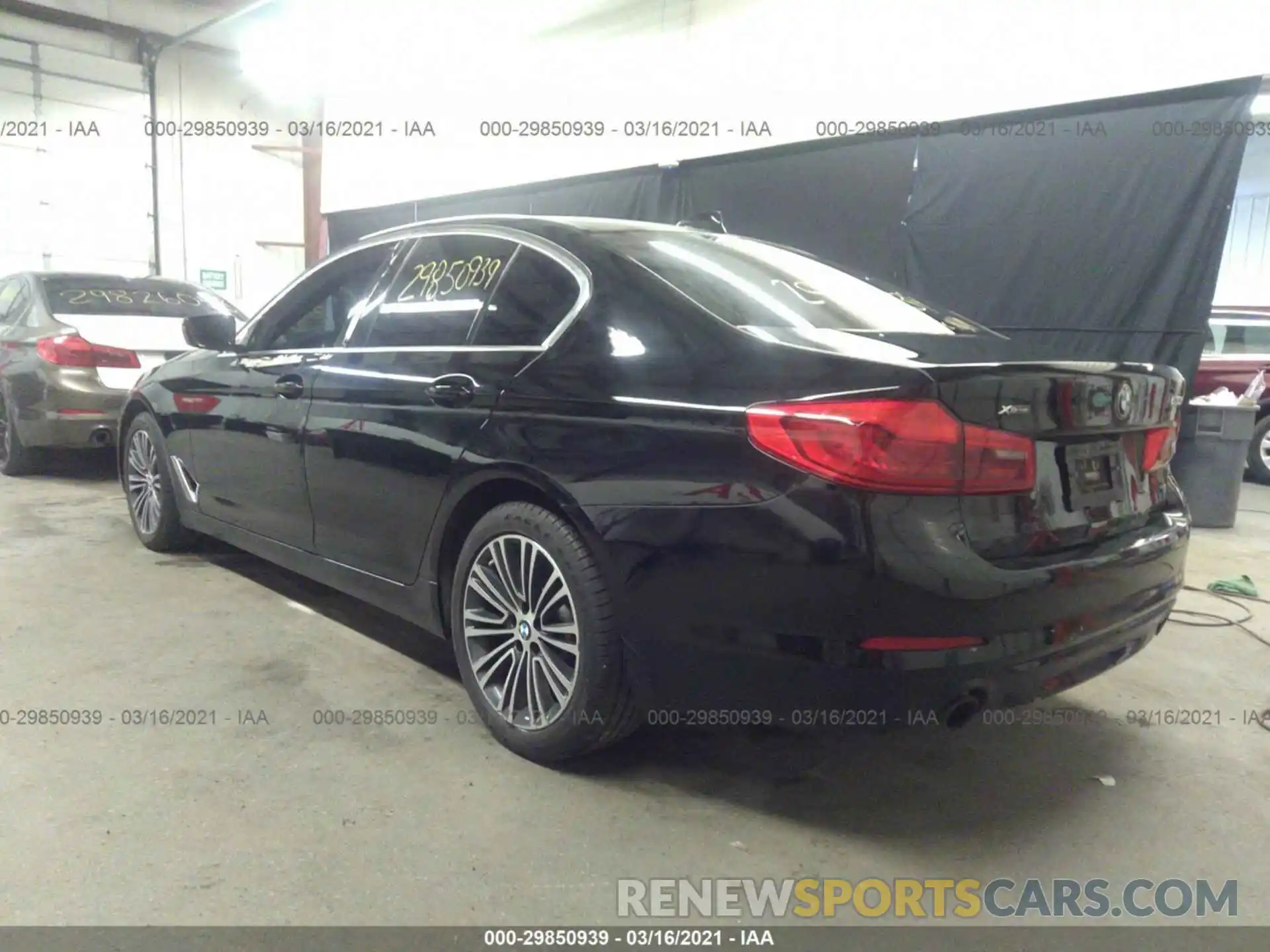 3 Photograph of a damaged car WBAJA7C54KWW07470 BMW 5 SERIES 2019