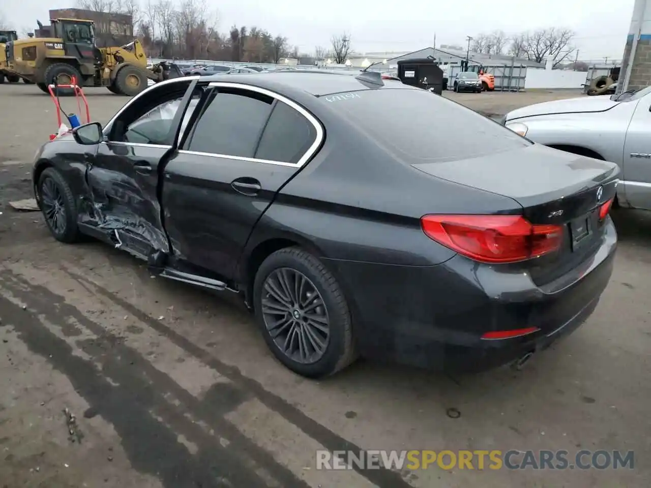 2 Photograph of a damaged car WBAJA7C55KG910557 BMW 5 SERIES 2019