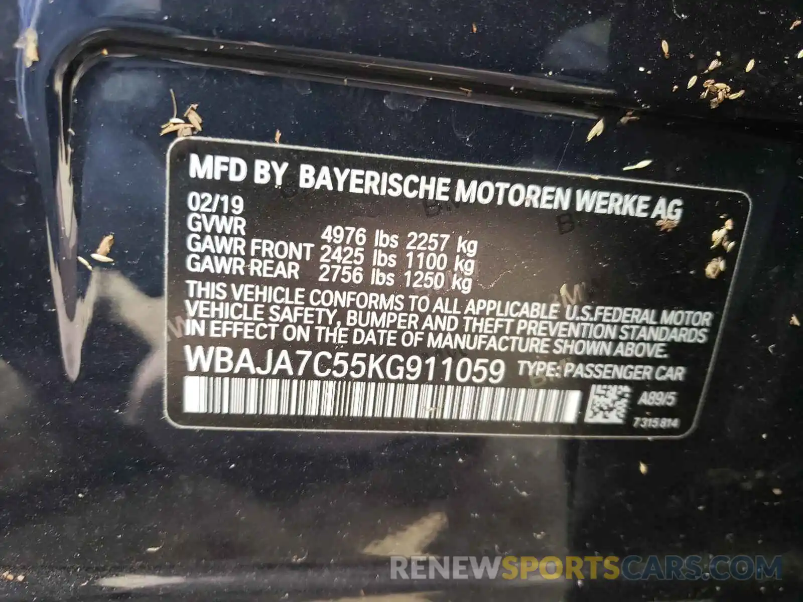 10 Photograph of a damaged car WBAJA7C55KG911059 BMW 5 SERIES 2019