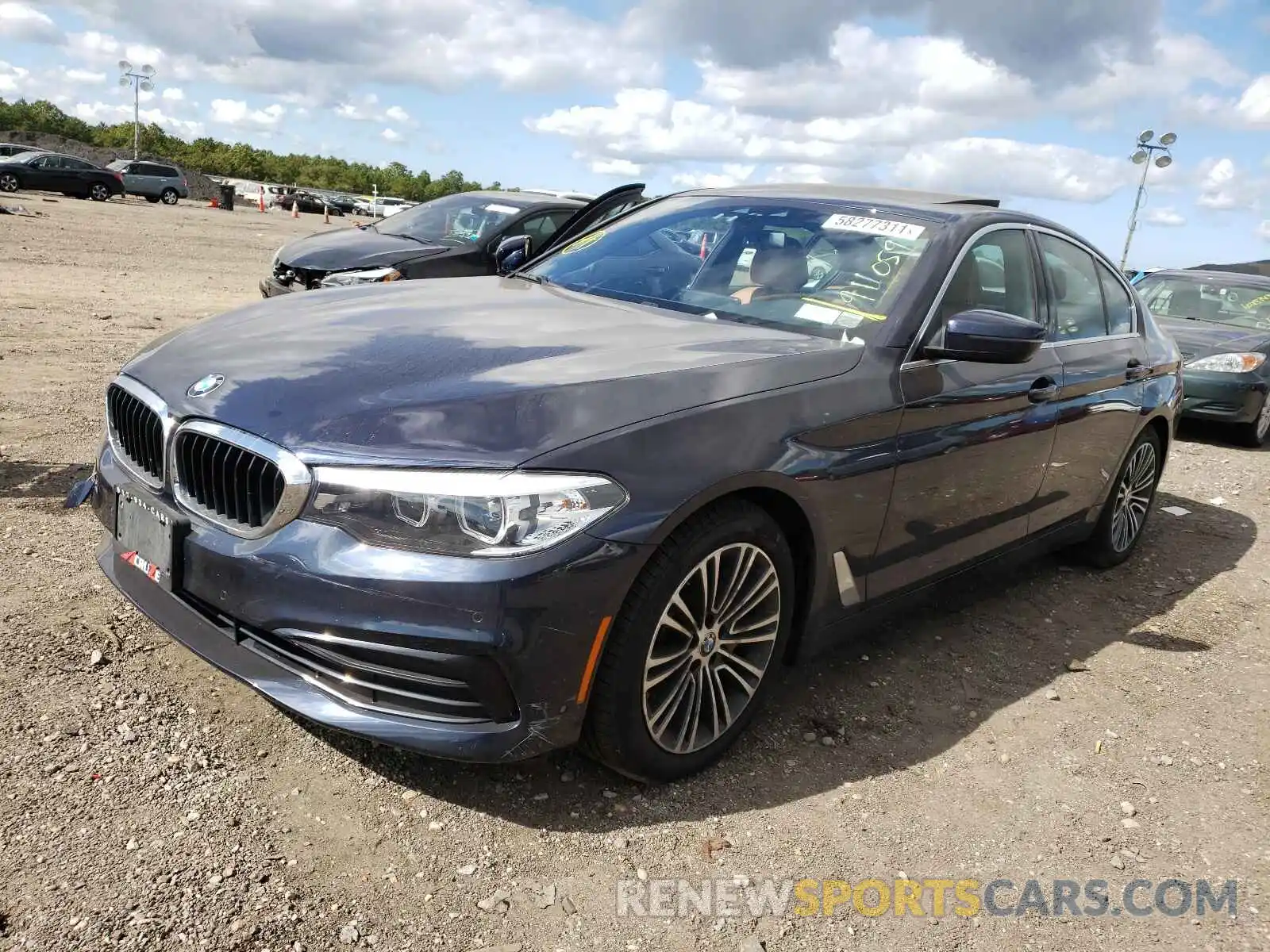 2 Photograph of a damaged car WBAJA7C55KG911059 BMW 5 SERIES 2019