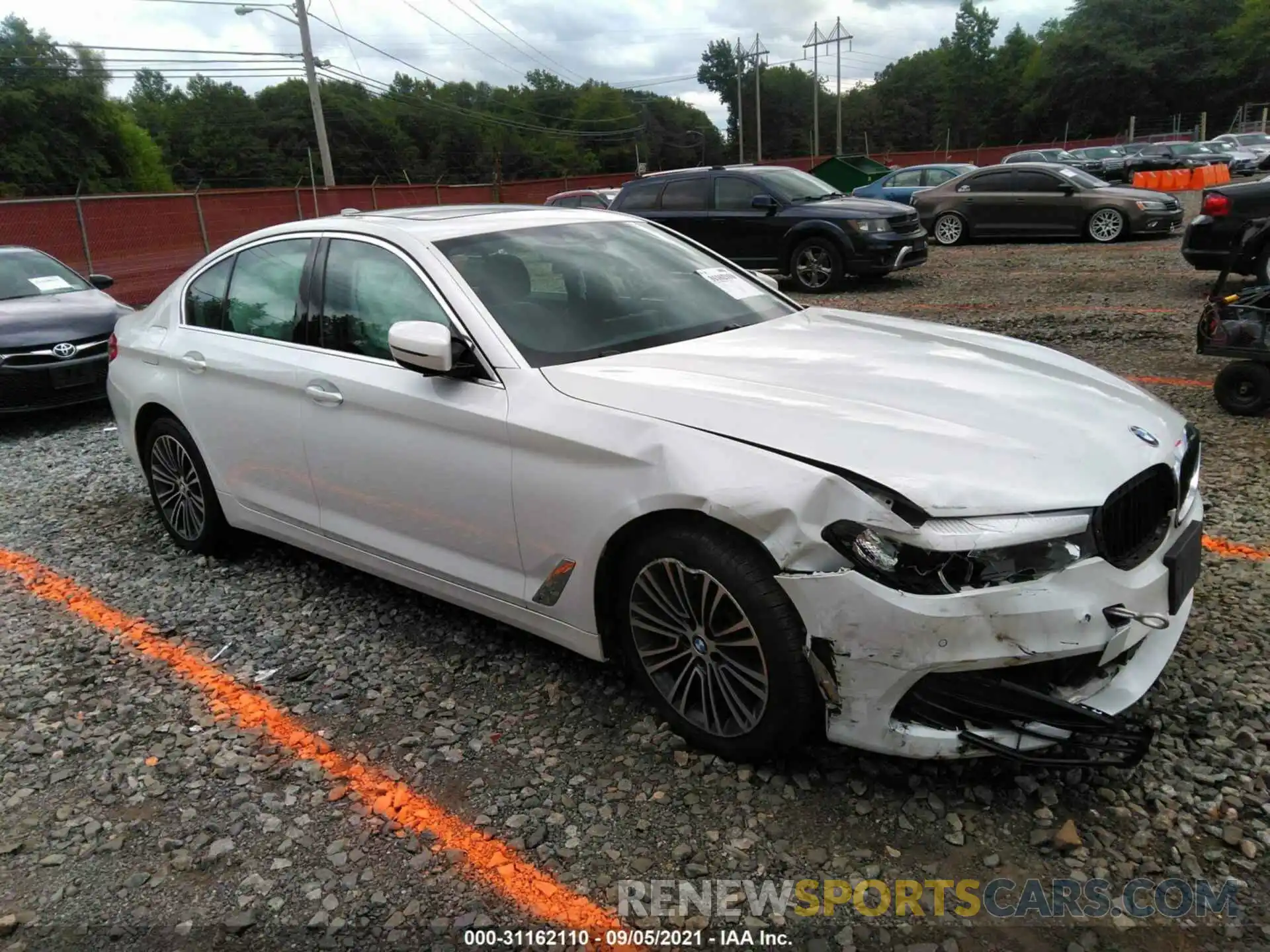 1 Photograph of a damaged car WBAJA7C55KG911174 BMW 5 SERIES 2019