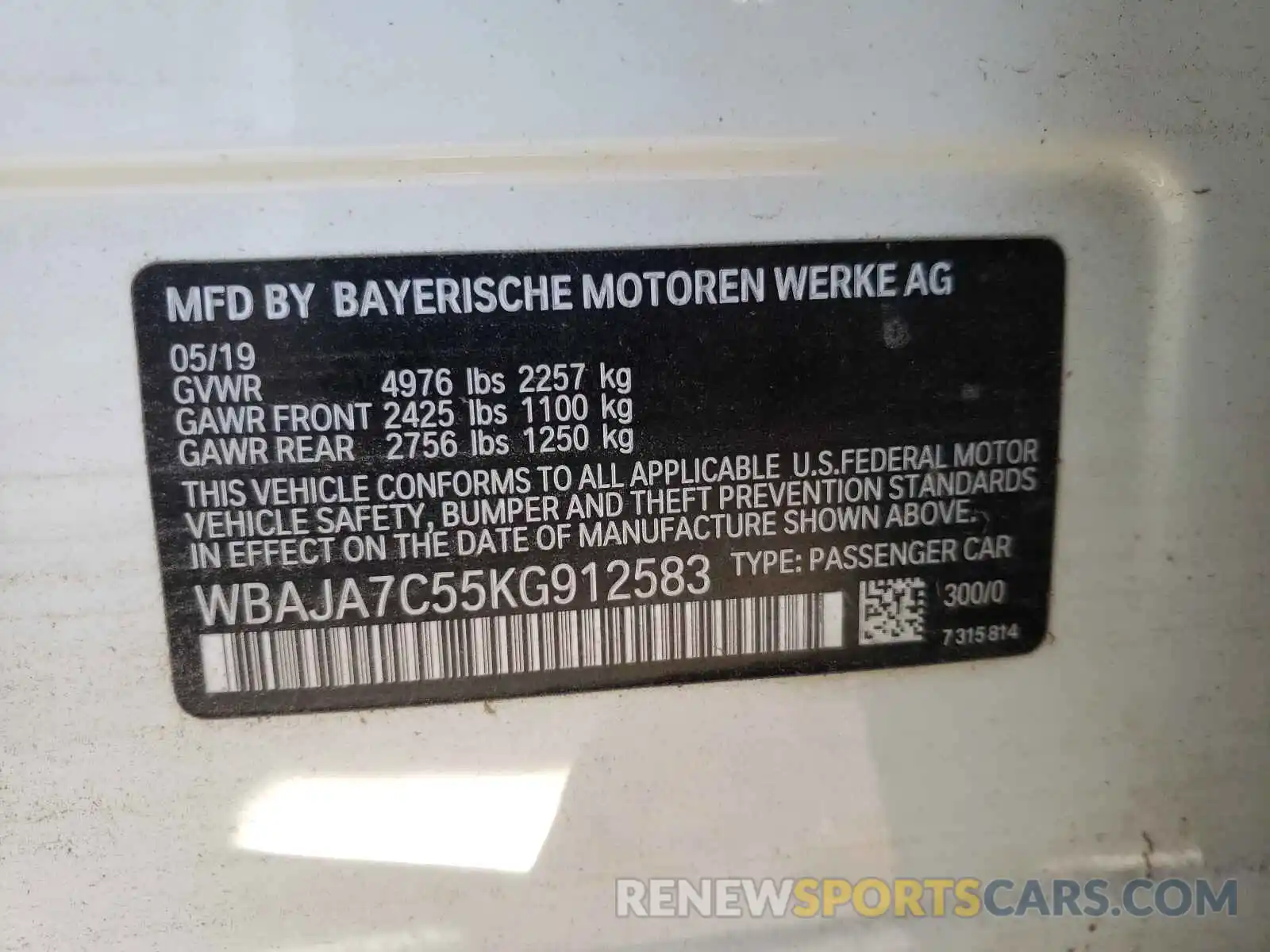 10 Photograph of a damaged car WBAJA7C55KG912583 BMW 5 SERIES 2019