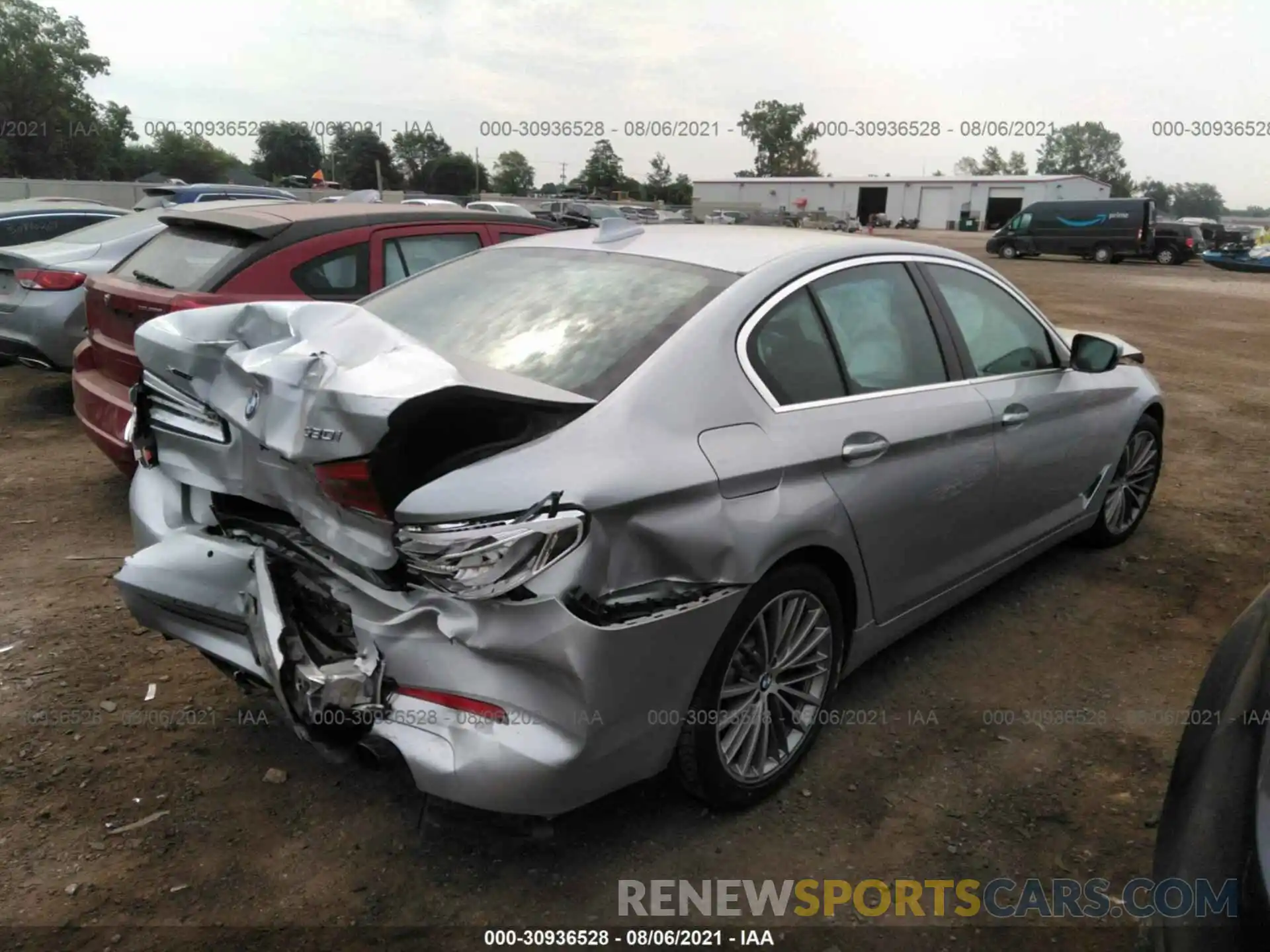 4 Photograph of a damaged car WBAJA7C55KWC77759 BMW 5 SERIES 2019