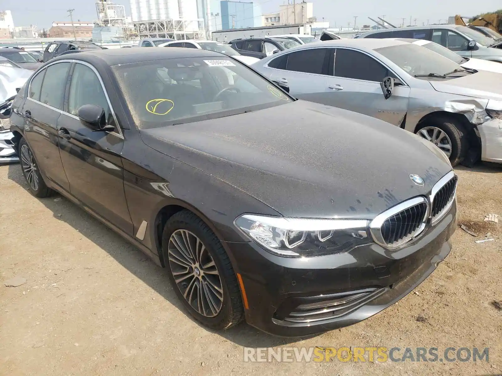 1 Photograph of a damaged car WBAJA7C55KWW06599 BMW 5 SERIES 2019