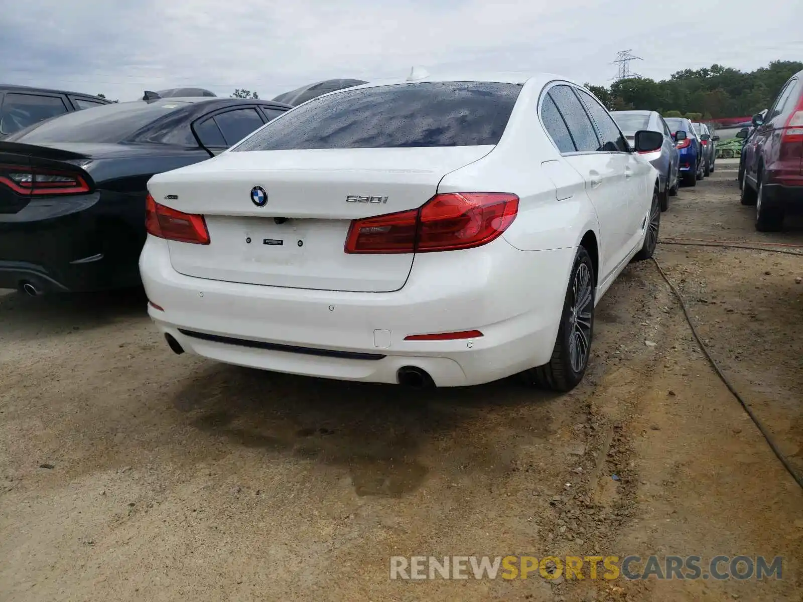 4 Photograph of a damaged car WBAJA7C55KWW18476 BMW 5 SERIES 2019