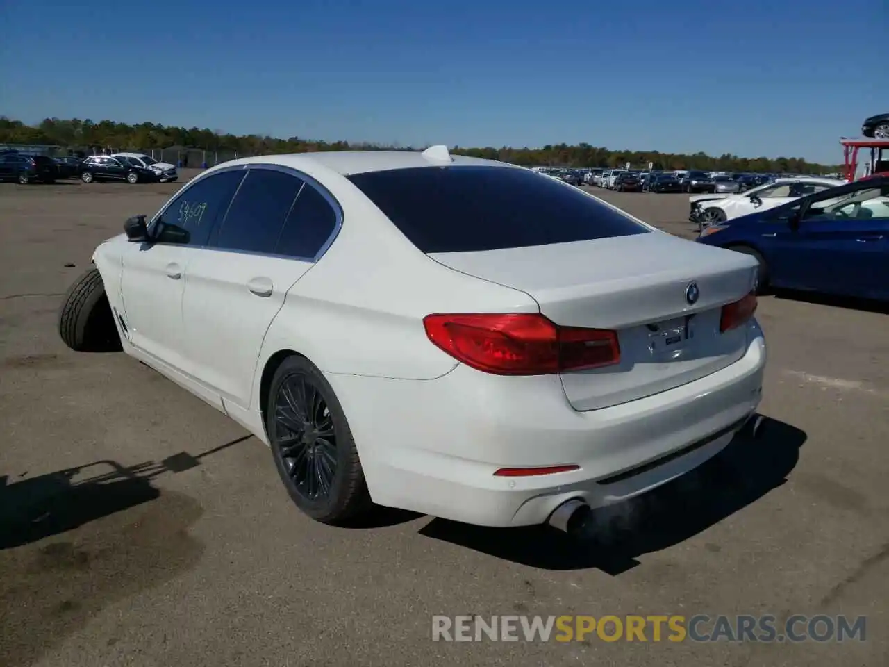 3 Photograph of a damaged car WBAJA7C55KWW18607 BMW 5 SERIES 2019