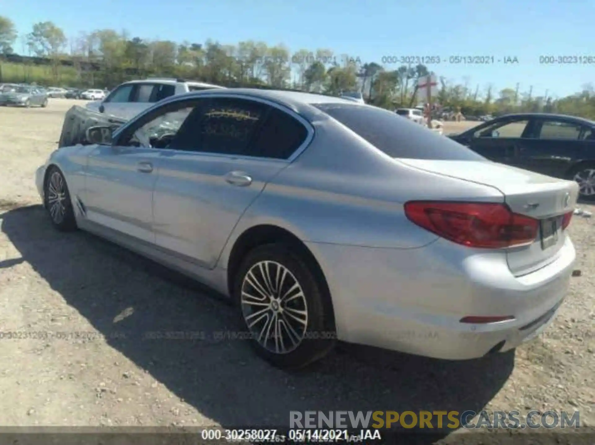 3 Photograph of a damaged car WBAJA7C55KWW24438 BMW 5 SERIES 2019