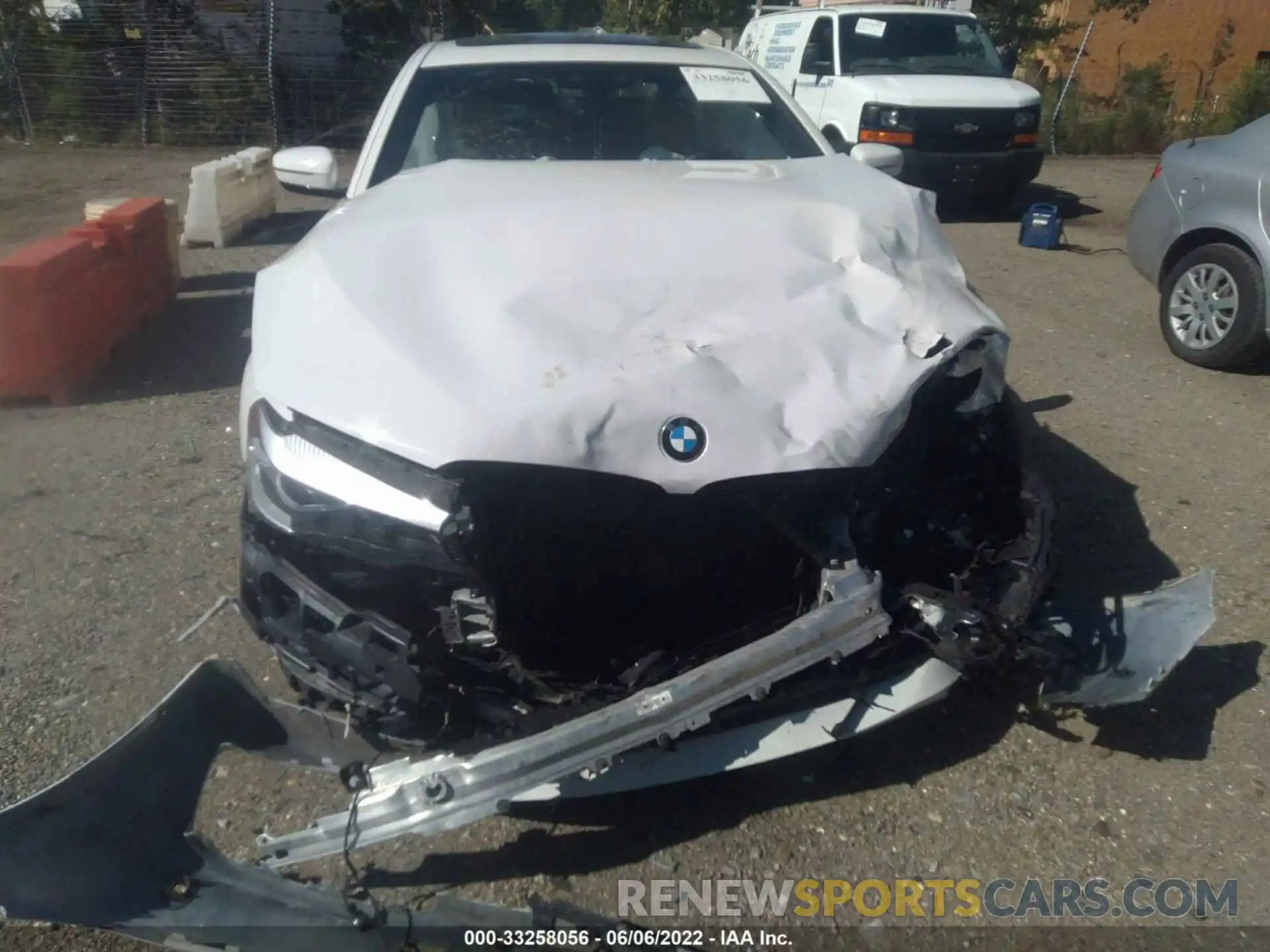 6 Photograph of a damaged car WBAJA7C55KWW39991 BMW 5 SERIES 2019