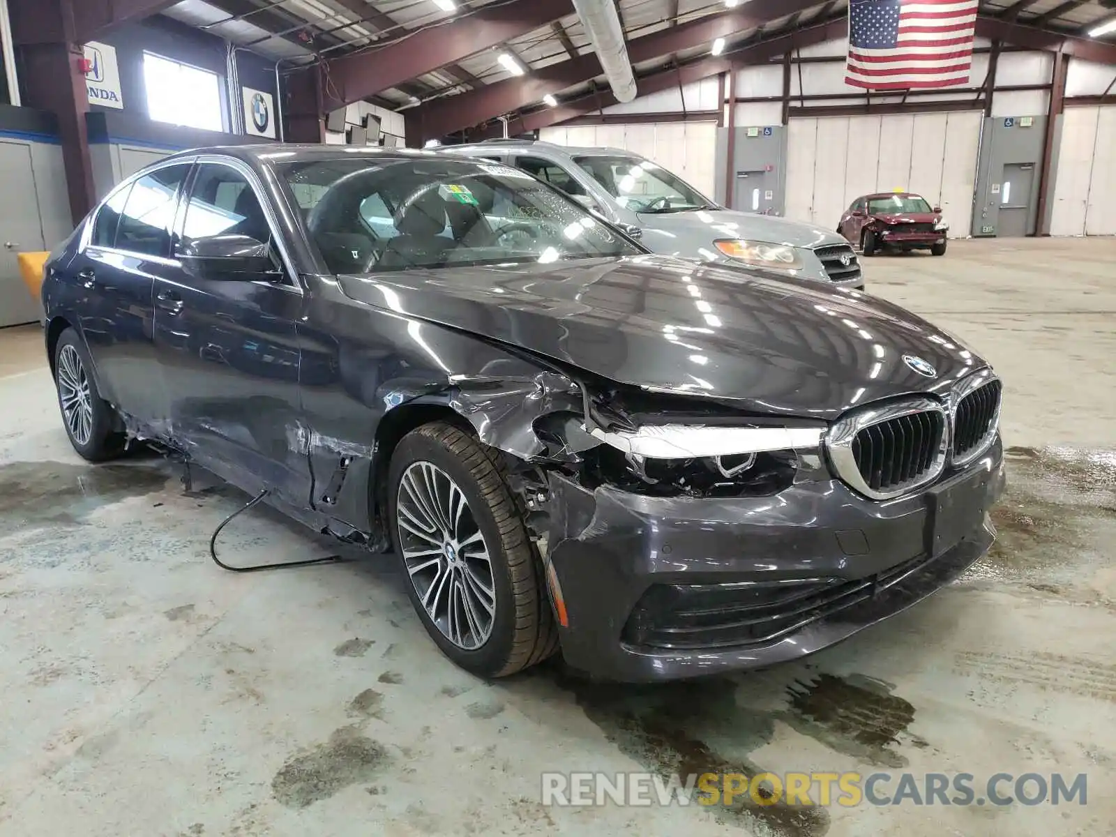 1 Photograph of a damaged car WBAJA7C55KWW47864 BMW 5 SERIES 2019