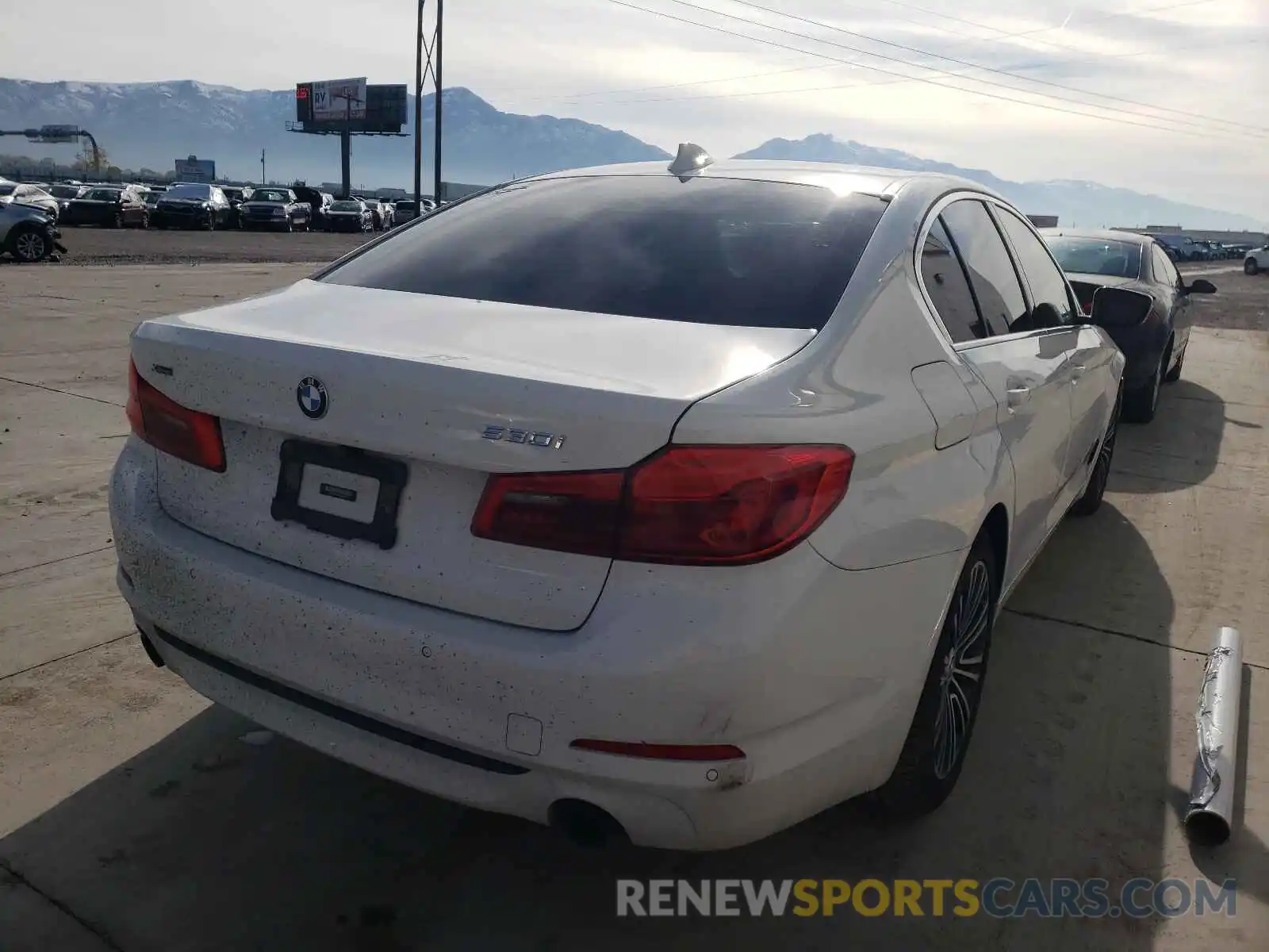 4 Photograph of a damaged car WBAJA7C56KG912639 BMW 5 SERIES 2019