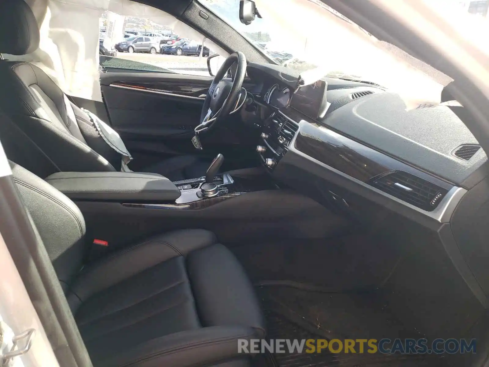 5 Photograph of a damaged car WBAJA7C56KG912639 BMW 5 SERIES 2019