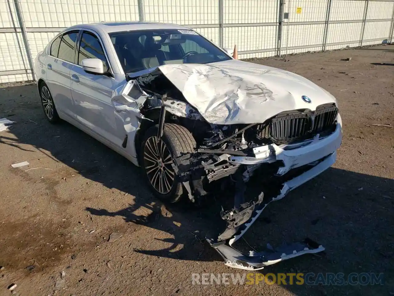 1 Photograph of a damaged car WBAJA7C56KWW05400 BMW 5 SERIES 2019