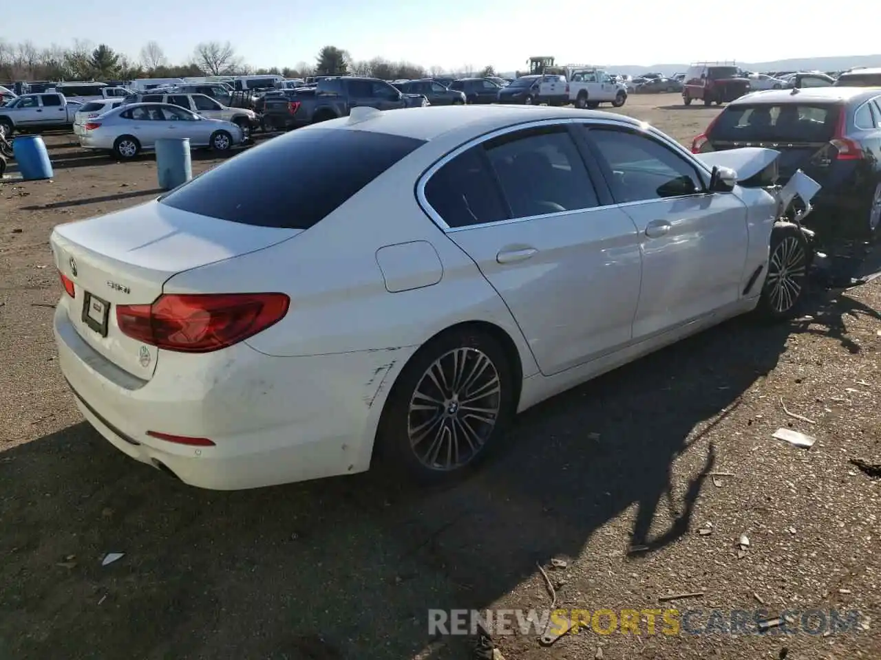 4 Photograph of a damaged car WBAJA7C56KWW05400 BMW 5 SERIES 2019