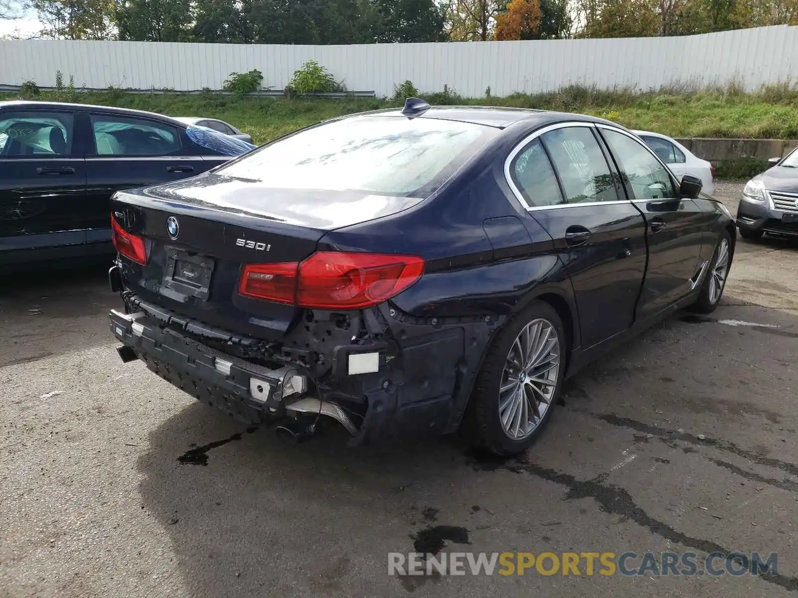 4 Фотография поврежденного автомобиля WBAJA7C56KWW08796 BMW 5 SERIES 2019