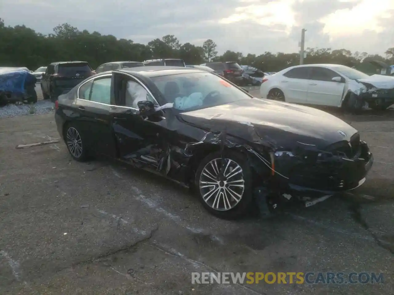 9 Photograph of a damaged car WBAJA7C56KWW17384 BMW 5 SERIES 2019