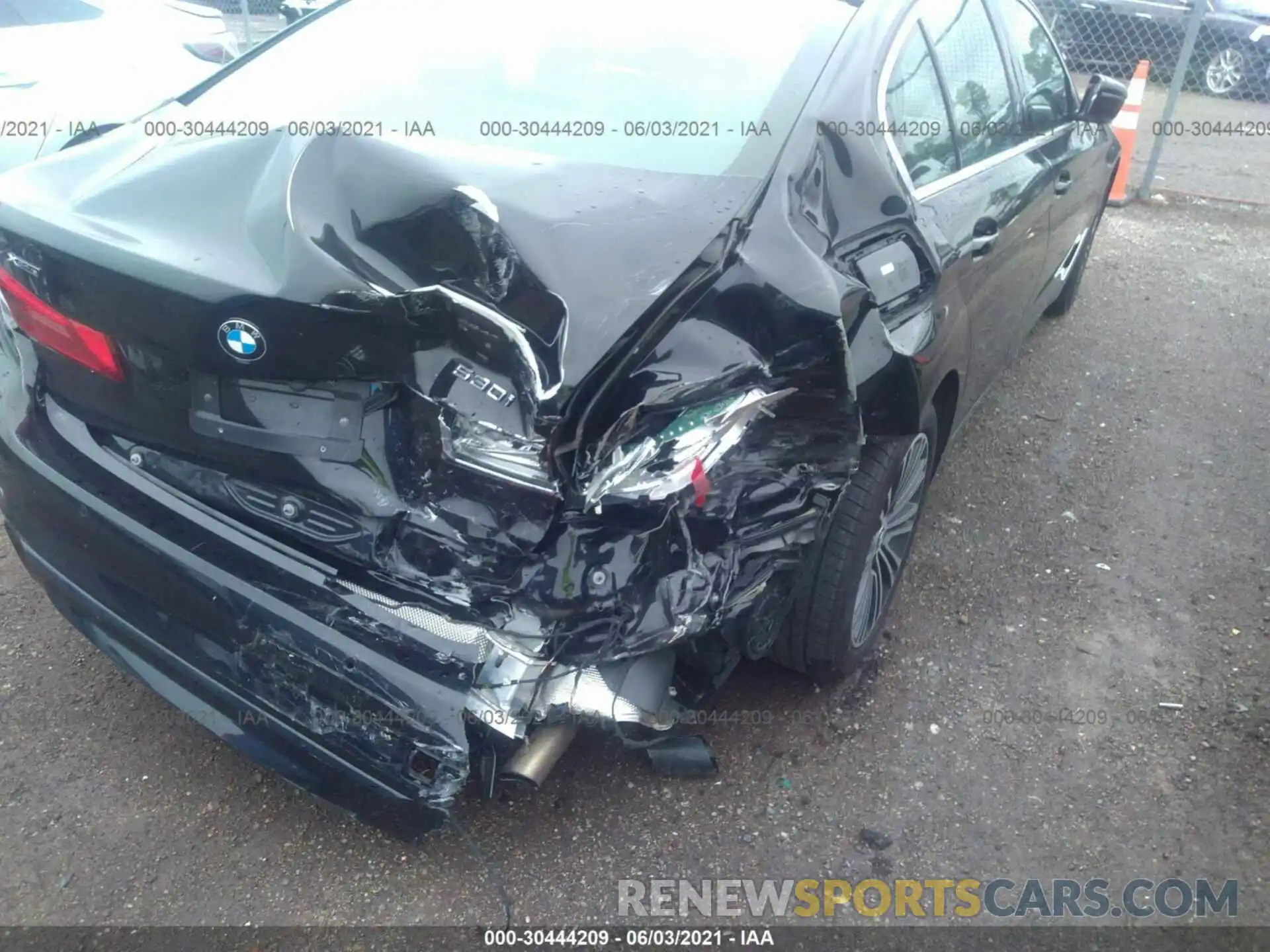 6 Photograph of a damaged car WBAJA7C56KWW17417 BMW 5 SERIES 2019