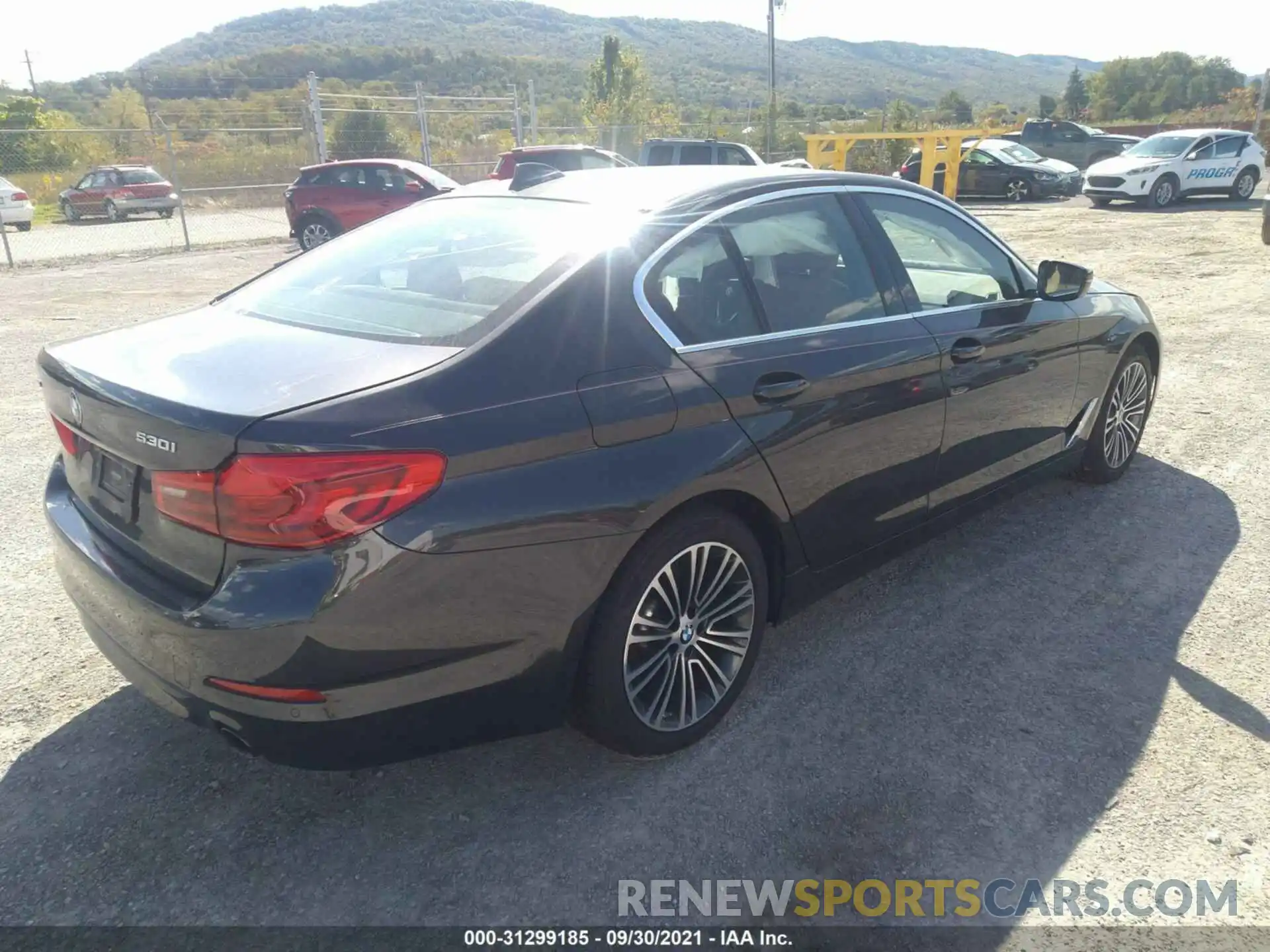 4 Photograph of a damaged car WBAJA7C56KWW18986 BMW 5 SERIES 2019