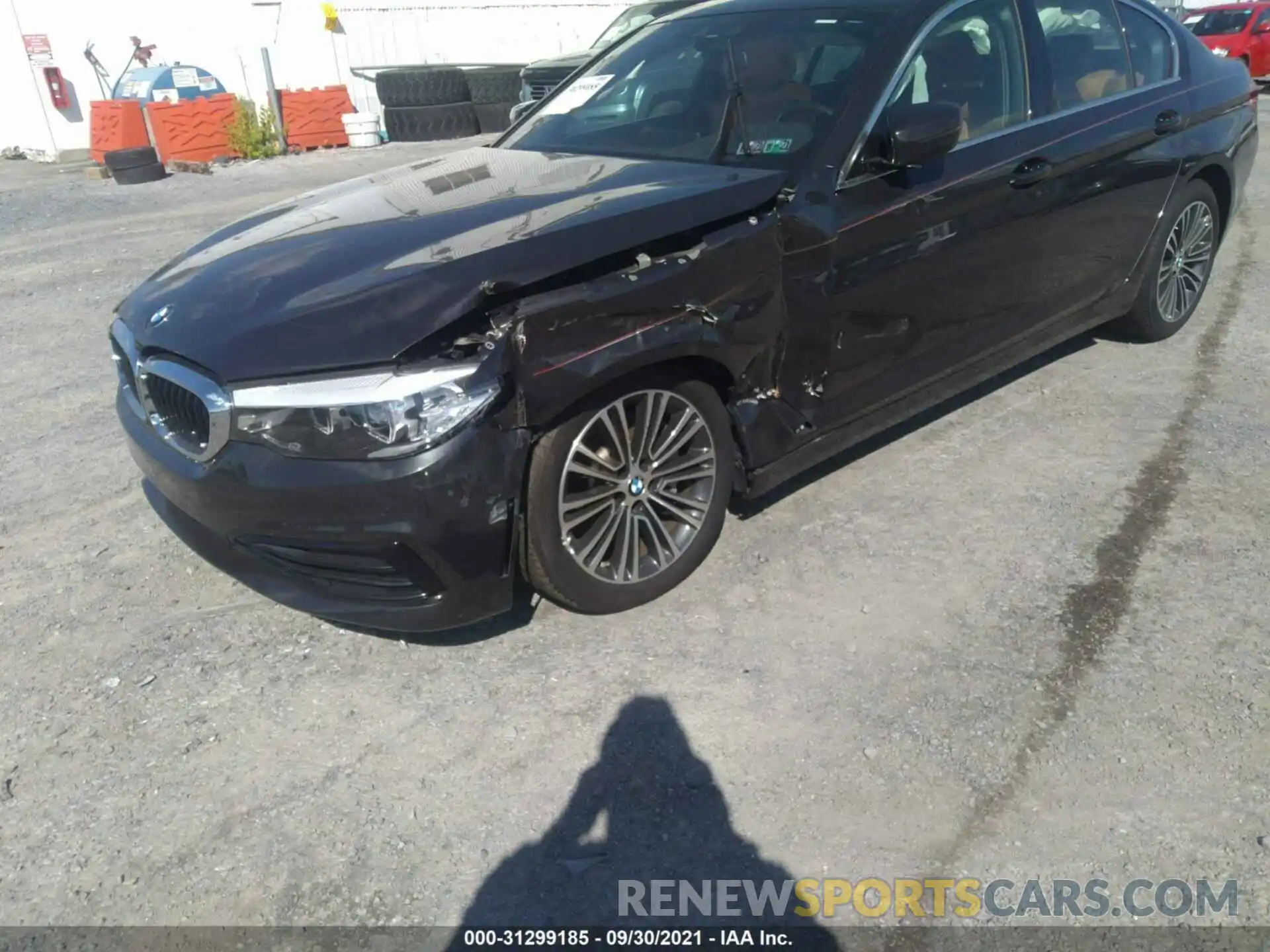 6 Photograph of a damaged car WBAJA7C56KWW18986 BMW 5 SERIES 2019