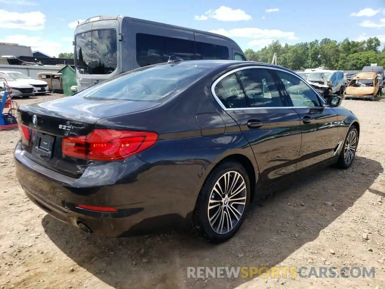 4 Photograph of a damaged car WBAJA7C56KWW19801 BMW 5 SERIES 2019