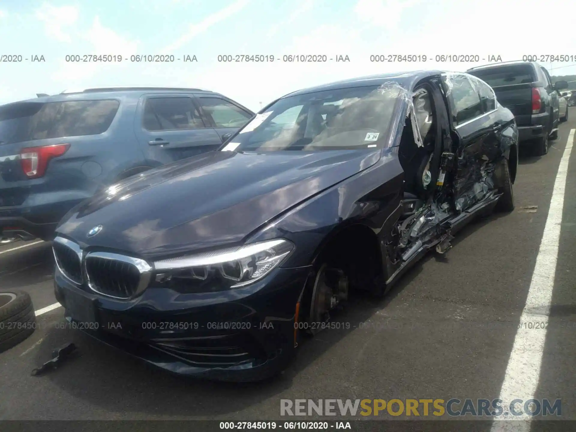 2 Photograph of a damaged car WBAJA7C56KWW25324 BMW 5 SERIES 2019