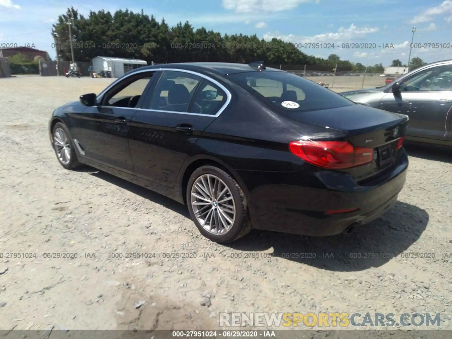 3 Photograph of a damaged car WBAJA7C56KWW49624 BMW 5 SERIES 2019