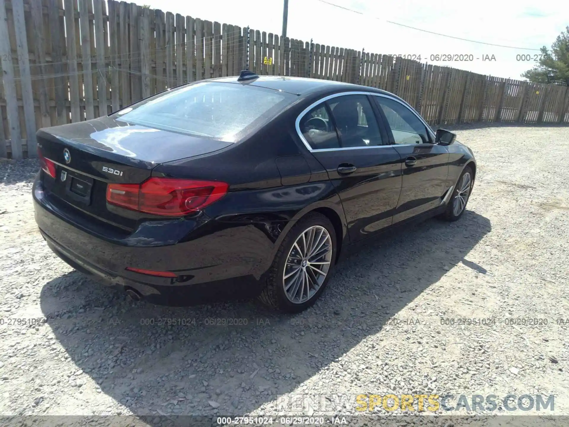 4 Фотография поврежденного автомобиля WBAJA7C56KWW49624 BMW 5 SERIES 2019