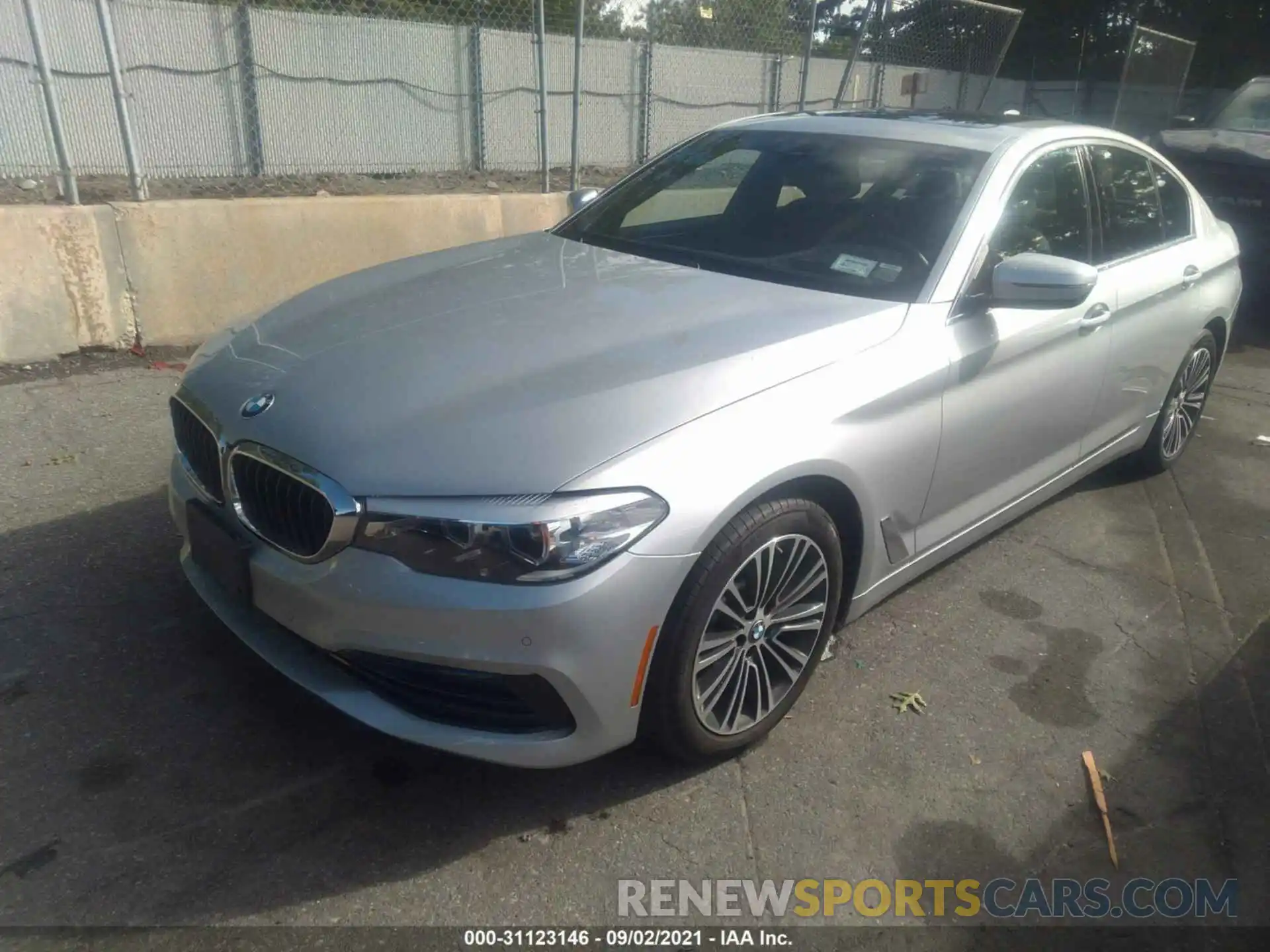 2 Photograph of a damaged car WBAJA7C57KG911497 BMW 5 SERIES 2019