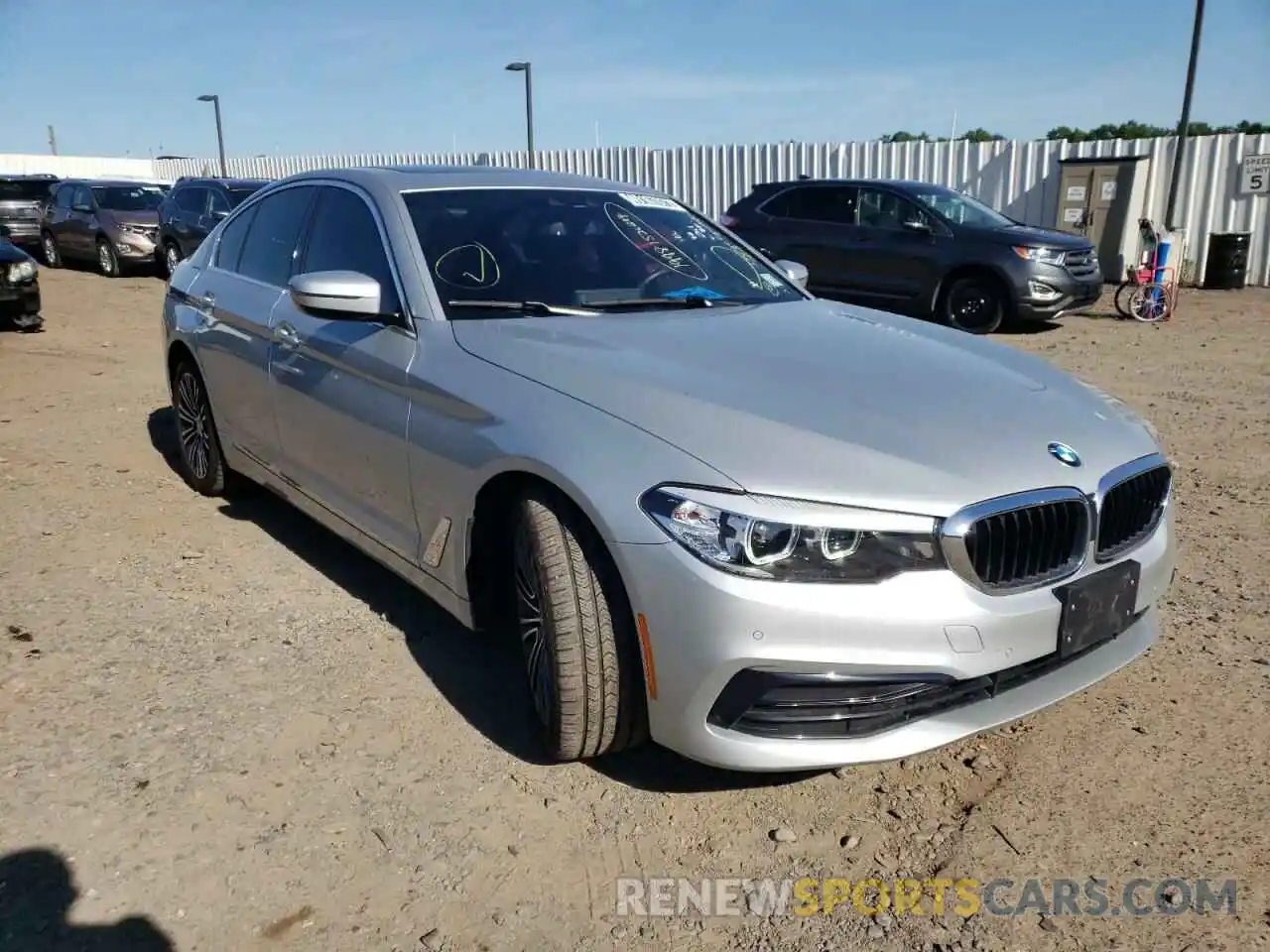 1 Photograph of a damaged car WBAJA7C57KG911709 BMW 5 SERIES 2019