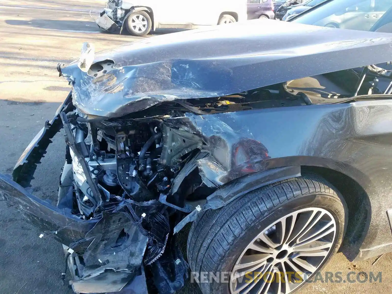 9 Photograph of a damaged car WBAJA7C57KWW00710 BMW 5 SERIES 2019