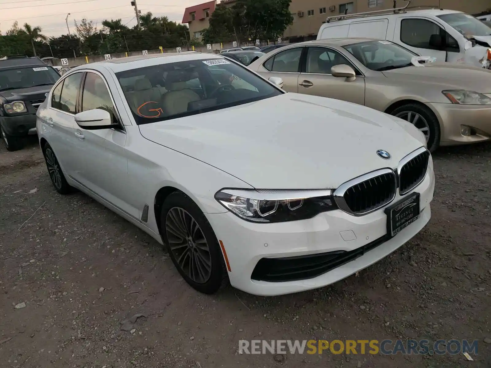 1 Photograph of a damaged car WBAJA7C57KWW12744 BMW 5 SERIES 2019