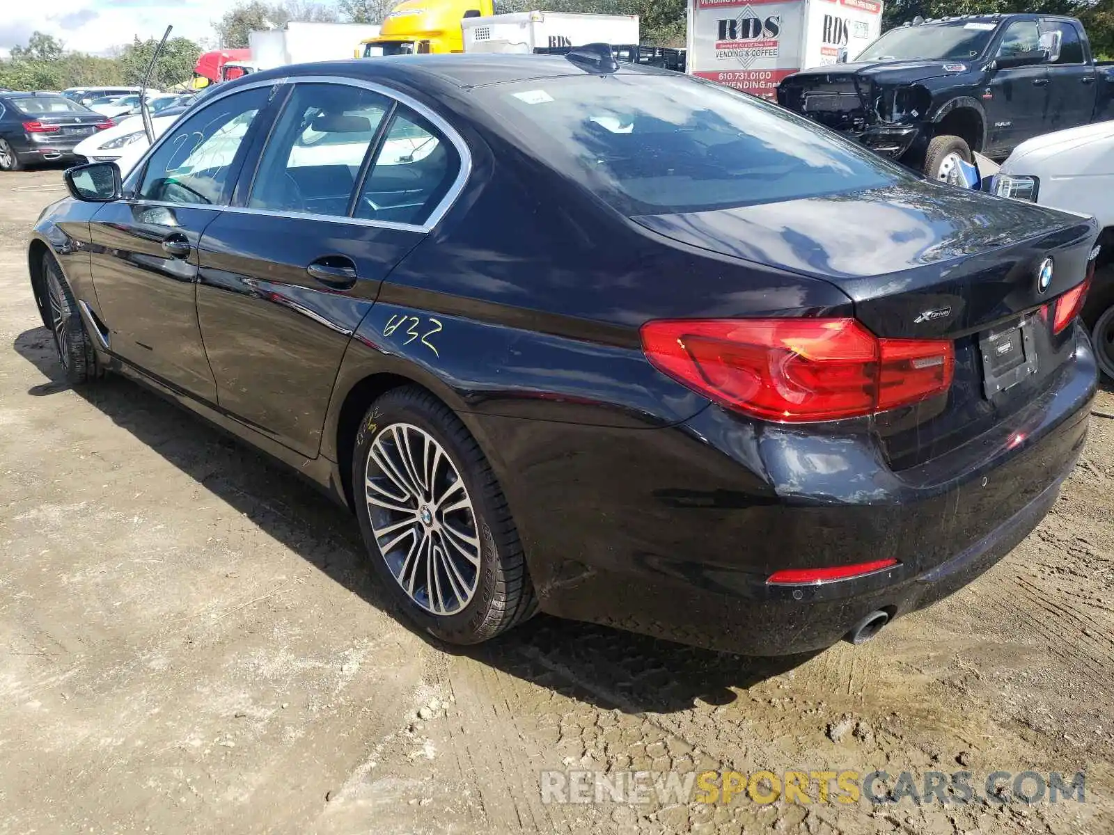 3 Фотография поврежденного автомобиля WBAJA7C57KWW22481 BMW 5 SERIES 2019