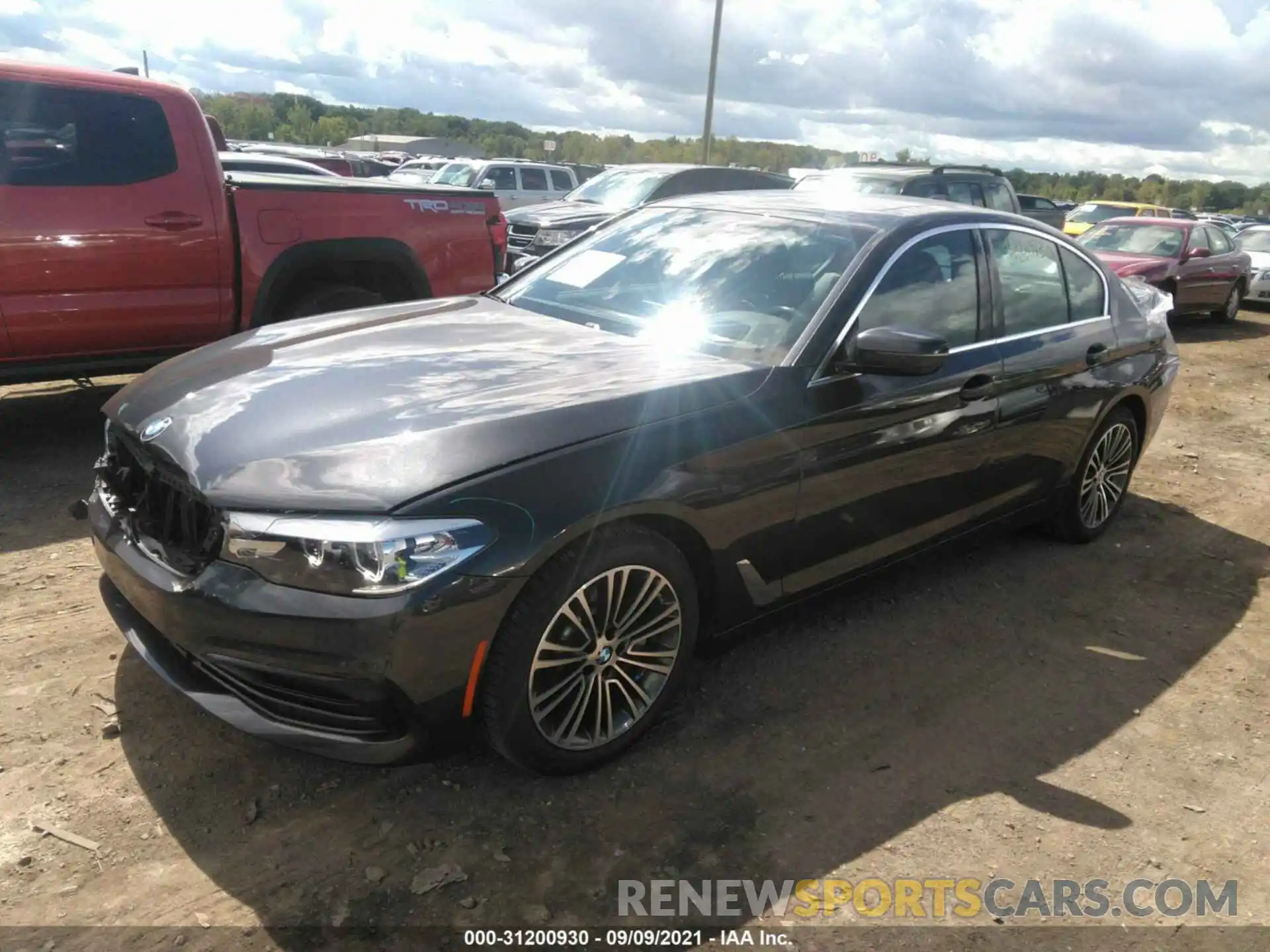 2 Photograph of a damaged car WBAJA7C57KWW23033 BMW 5 SERIES 2019