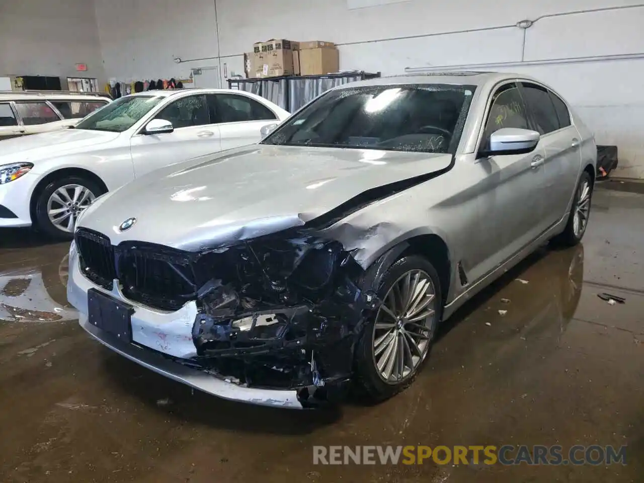 1 Photograph of a damaged car WBAJA7C57KWW47848 BMW 5 SERIES 2019