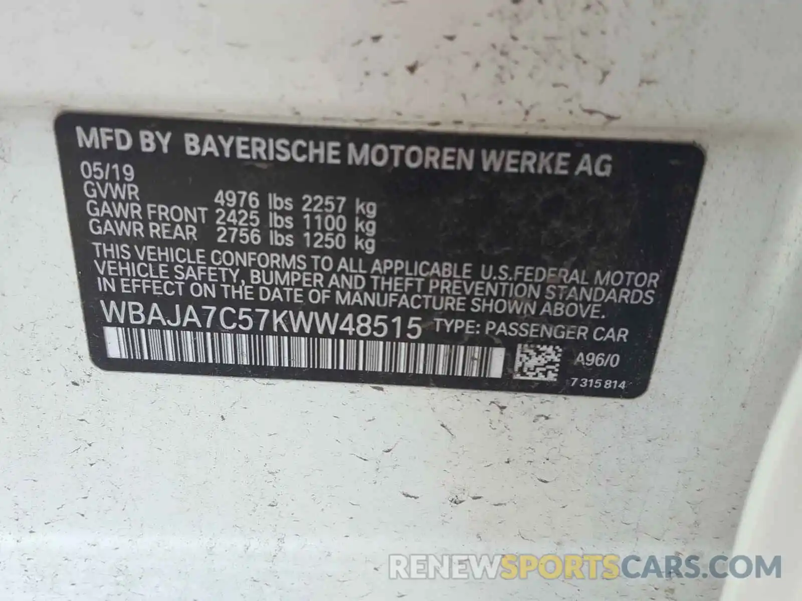 10 Photograph of a damaged car WBAJA7C57KWW48515 BMW 5 SERIES 2019