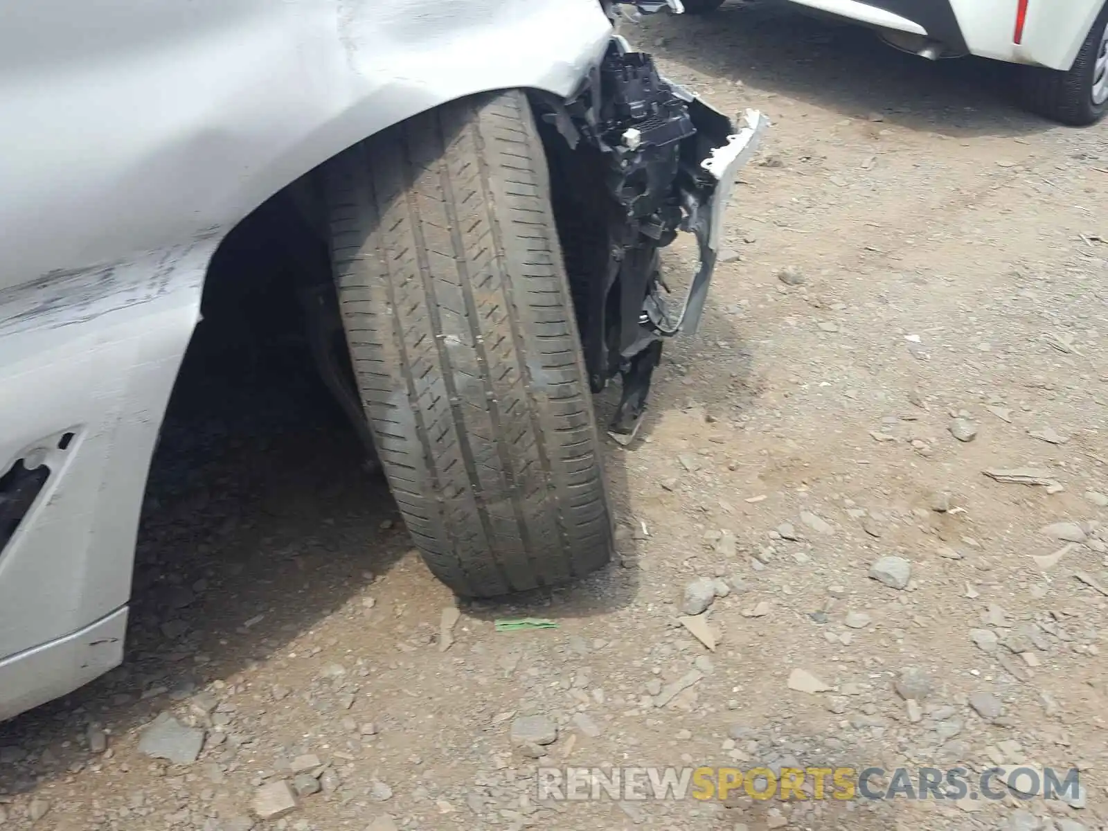 9 Photograph of a damaged car WBAJA7C57KWW48515 BMW 5 SERIES 2019