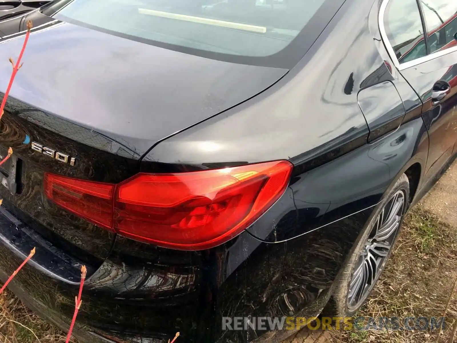 6 Photograph of a damaged car WBAJA7C58KG910570 BMW 5 SERIES 2019