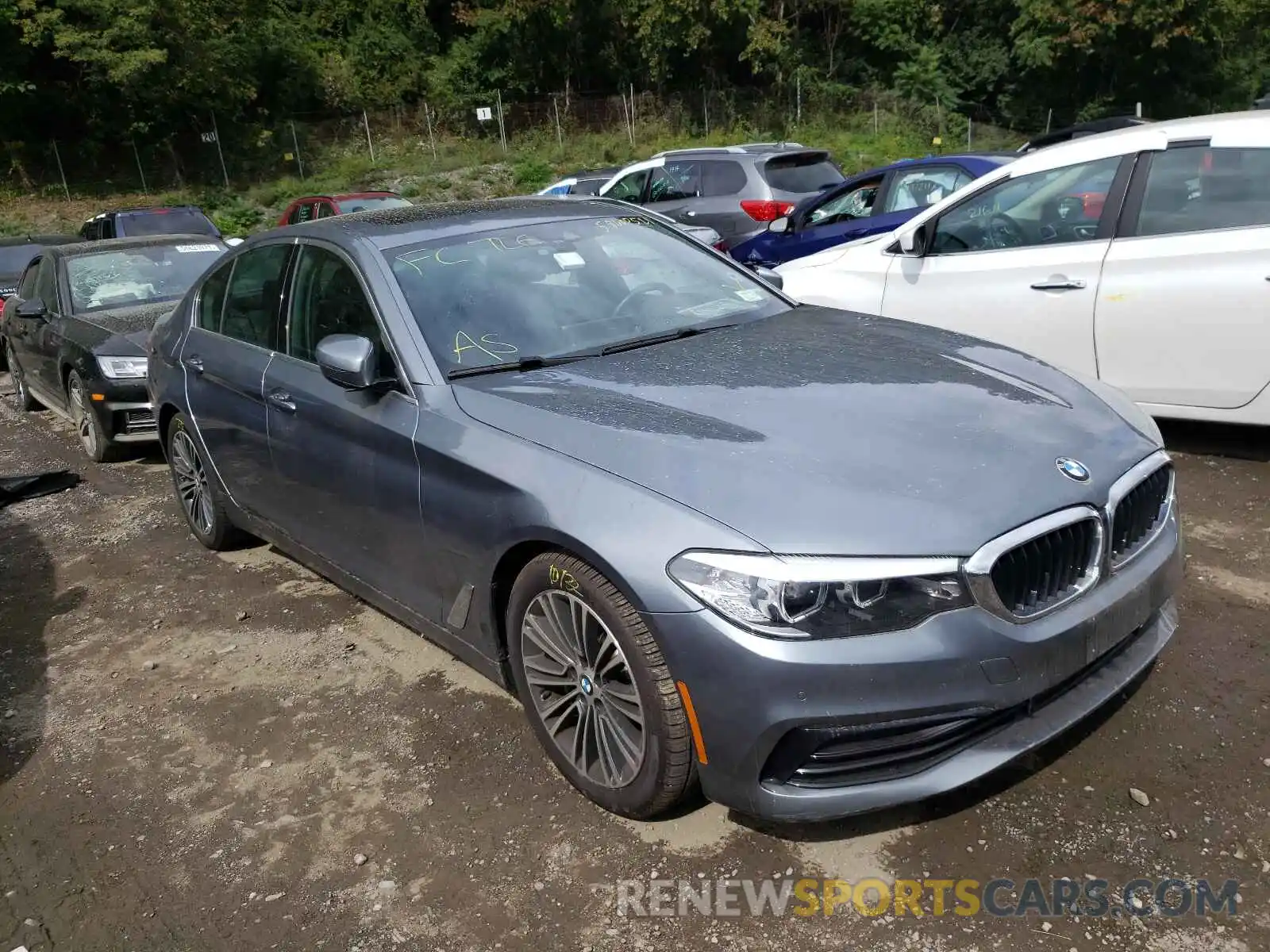 1 Photograph of a damaged car WBAJA7C58KWC77934 BMW 5 SERIES 2019