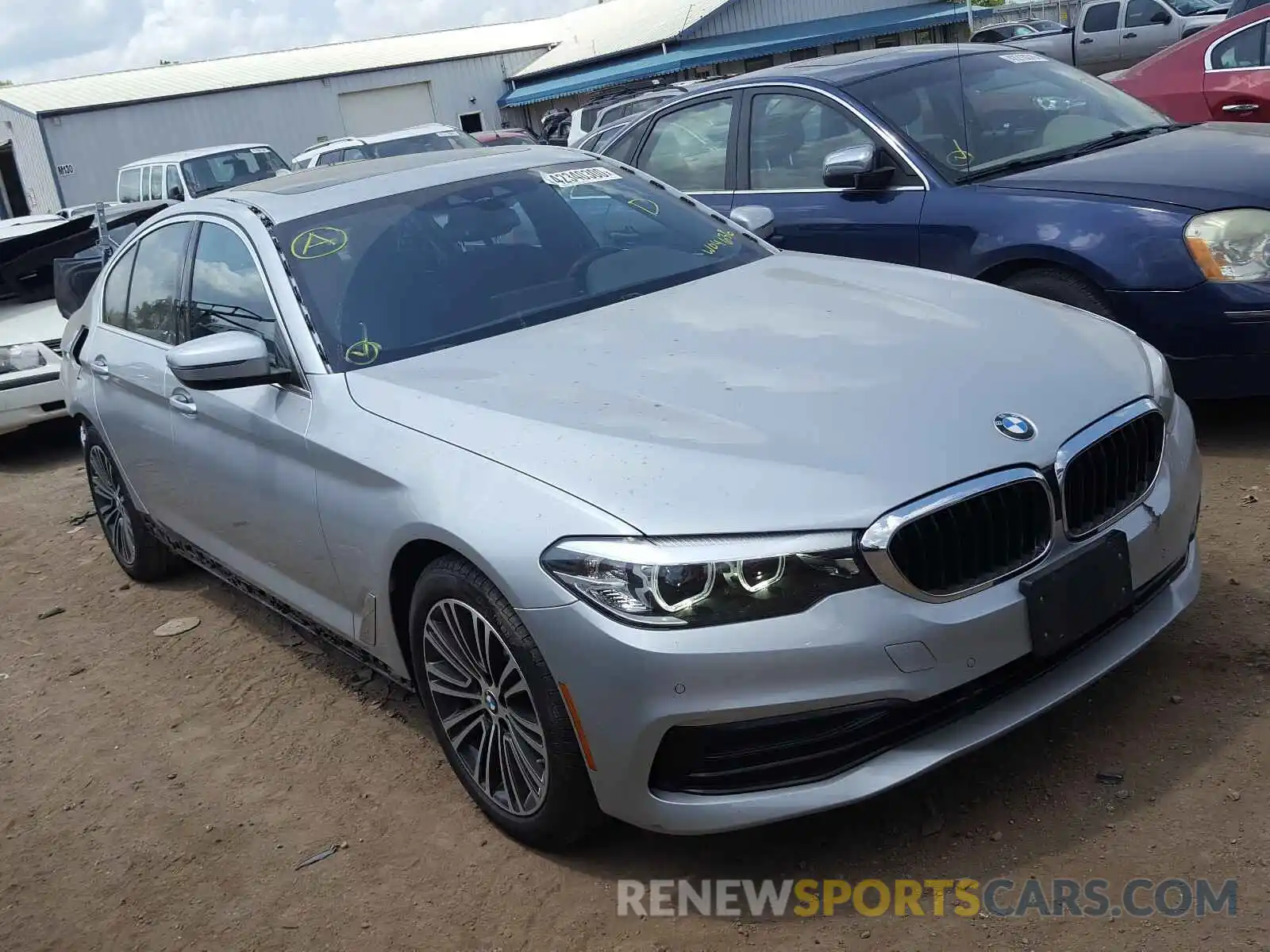 1 Photograph of a damaged car WBAJA7C58KWW04636 BMW 5 SERIES 2019