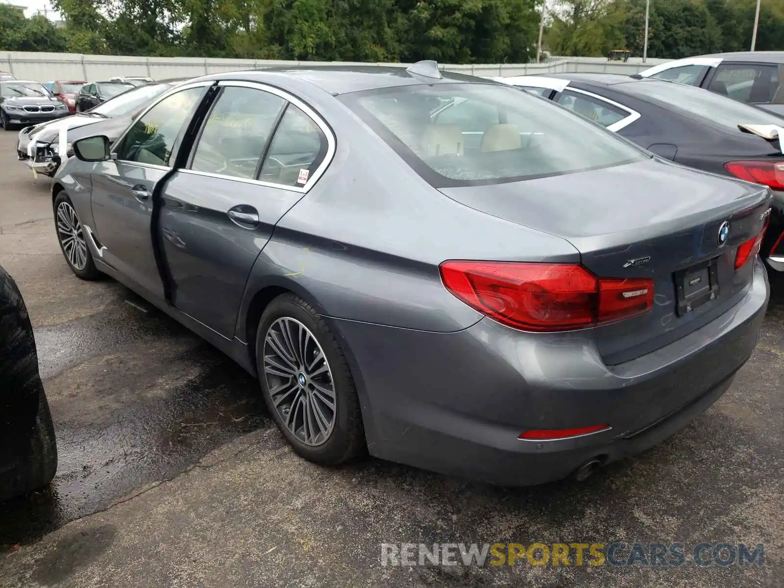 3 Photograph of a damaged car WBAJA7C58KWW06015 BMW 5 SERIES 2019