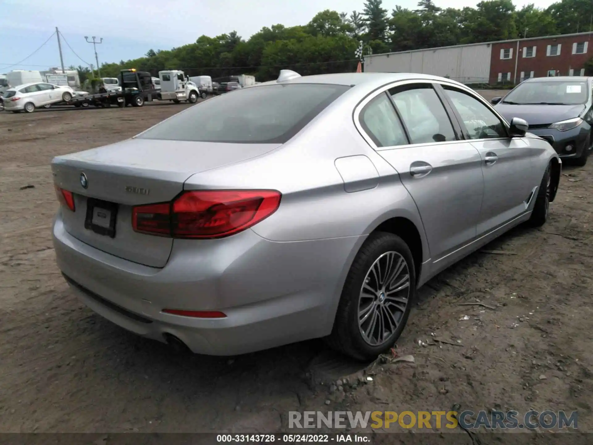 4 Photograph of a damaged car WBAJA7C58KWW20593 BMW 5 SERIES 2019