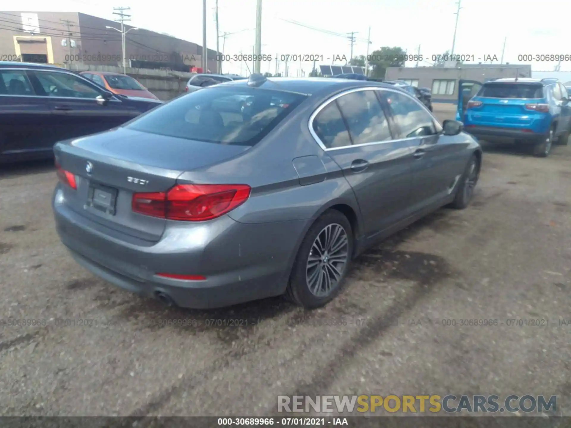 4 Photograph of a damaged car WBAJA7C58KWW22571 BMW 5 SERIES 2019