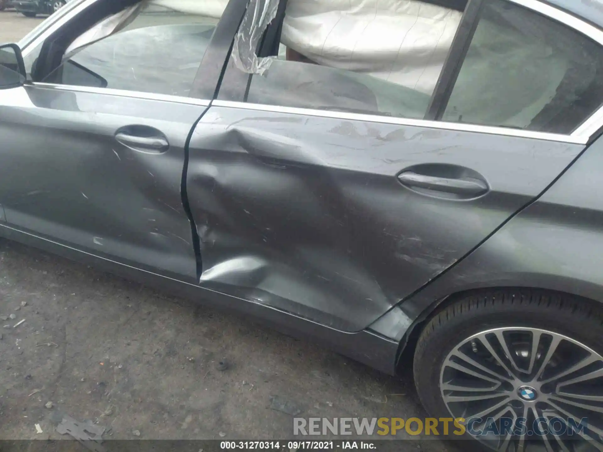 6 Photograph of a damaged car WBAJA7C58KWW50077 BMW 5 SERIES 2019