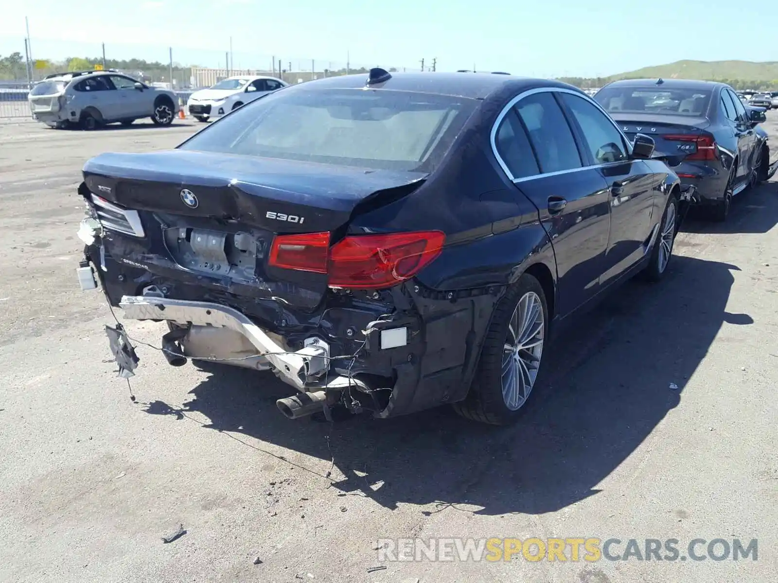 4 Photograph of a damaged car WBAJA7C59KG910349 BMW 5 SERIES 2019