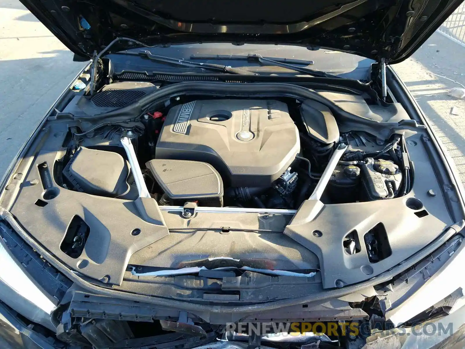 7 Фотография поврежденного автомобиля WBAJA7C59KG910626 BMW 5 SERIES 2019