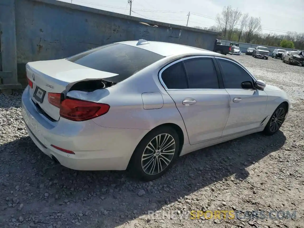 3 Фотография поврежденного автомобиля WBAJA7C59KG912148 BMW 5 SERIES 2019