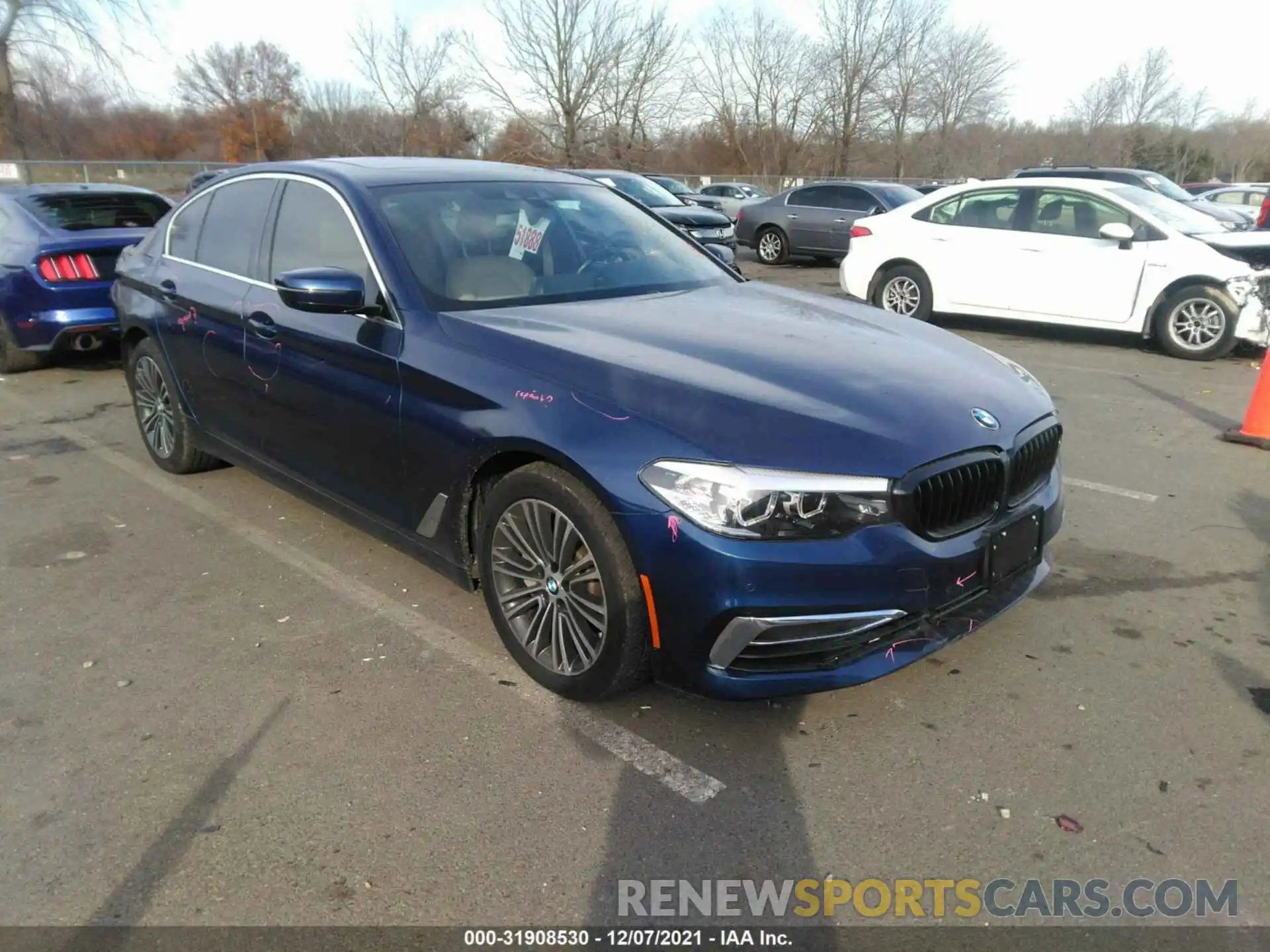 1 Photograph of a damaged car WBAJA7C59KG912165 BMW 5 SERIES 2019